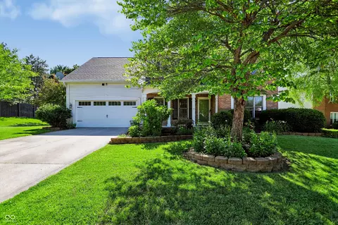 14602 Setters Rd, Carmel, IN 46033