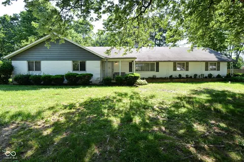 5515 Woodside Dr, Indianapolis, IN 46228
