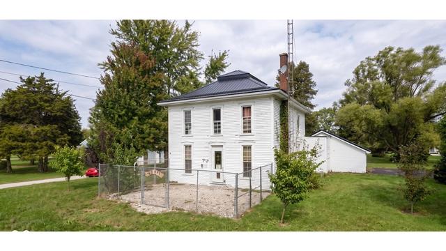 225 E Lagro, Pennville, IN 47369