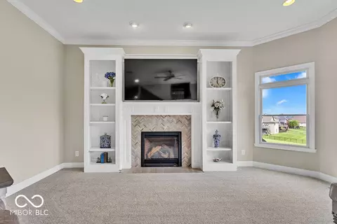 Living - 1463 E Commander Ct, Bloomington, IN 47401 photo 2 of 5