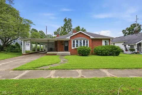 111 Fairfield Dr, Shelbyville, IN 46176