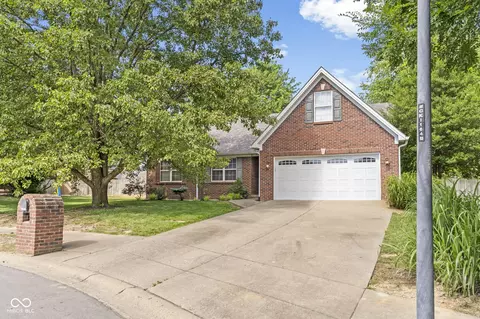 4522 Brandon Cir, Sellersburg, IN 47172
