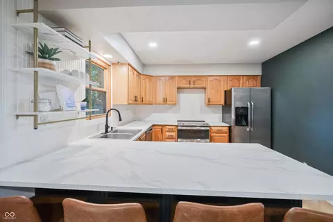 Kitchen - 3171 E 600 N, Windfall, IN 46076 photo 3 of 4