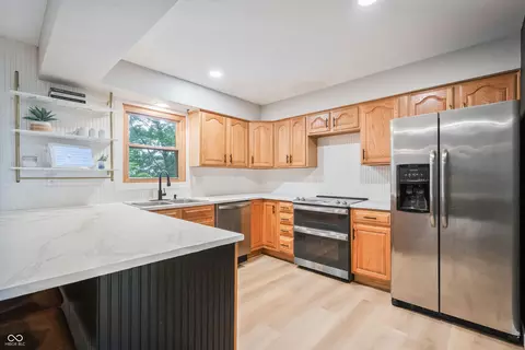 Kitchen - 3171 E 600 N, Windfall, IN 46076 photo 2 of 4