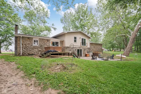 Exterior - 3171 E 600 N, Windfall, IN 46076 photo 4 of 10