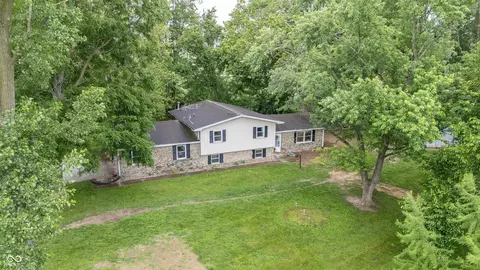 Exterior - 3171 E 600 N, Windfall, IN 46076 photo 2 of 10