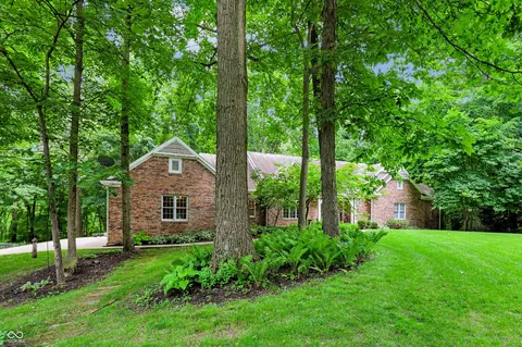 11845 Deer Walk Dr, Cicero, IN 46034