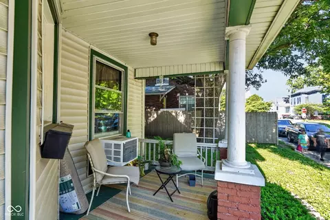 Exterior - 147 E King St, Franklin, IN 46131 photo 6 of 11