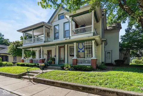 Exterior - 147 E King St, Franklin, IN 46131 photo 3 of 11