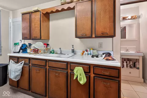 Kitchen - 147 E King St, Franklin, IN 46131 photo 4 of 6