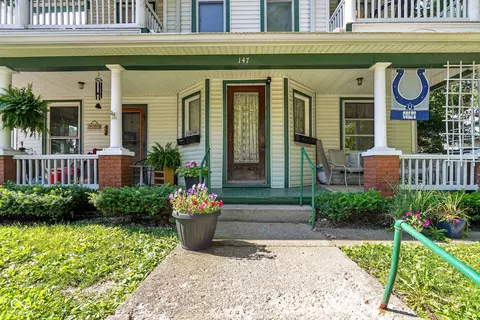 Exterior - 147 E King St, Franklin, IN 46131 photo 4 of 11