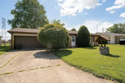 2610 Maple Dr, New Castle, IN 47362