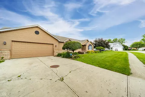 Exterior - 621 Buck Ln, Pendleton, IN 46064 photo 11 of 11