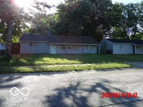 81 Crestview Dr, Greenwood, IN 46143