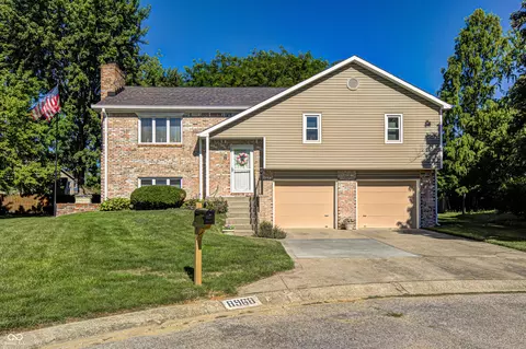 8968 Sunglow Ct, Indianapolis, IN 46231