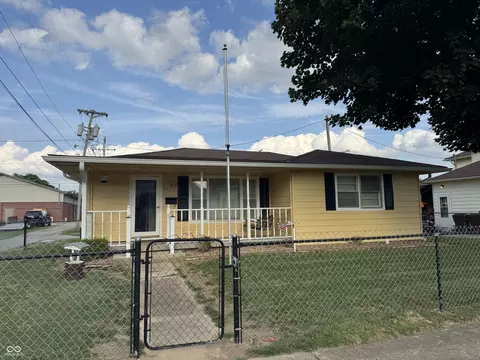 207 S Pleasant St, Edinburgh, IN 46124