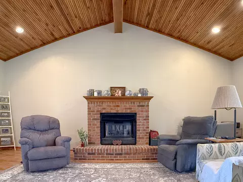 Living - 7742 N 825 E, Hope, IN 47246 photo 2 of 4