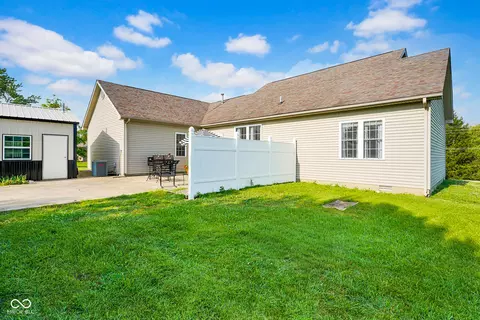 Exterior - 7742 N 825 E, Hope, IN 47246 photo 5 of 5