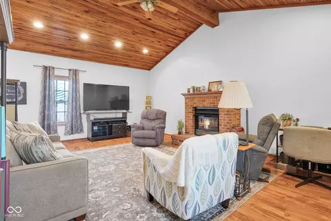 Living - 7742 N 825 E, Hope, IN 47246 photo 3 of 4