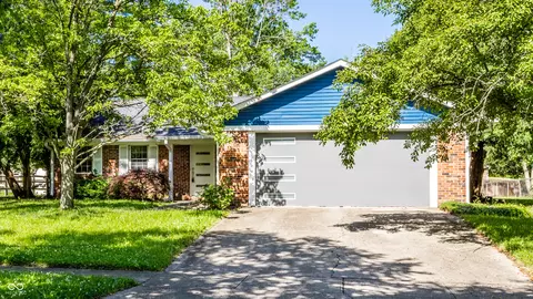 8820 Deer Run Dr, Indianapolis, IN 46256