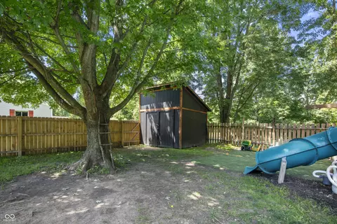 Exterior - 4230 Five Points Rd, Indianapolis, IN 46239 photo 5 of 21