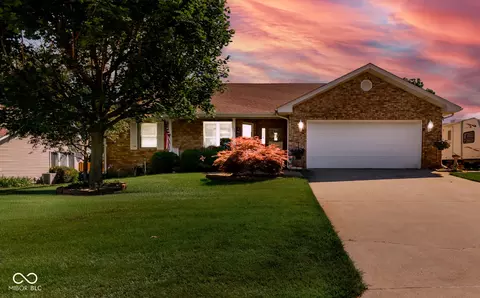 208 Springhill, Seymour, IN 47274