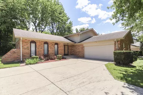 6843 Glacier Dr, Indianapolis, IN 46217