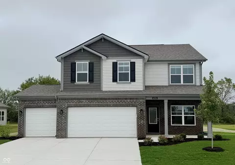 6096 Camarillo Dr, Whitestown, IN 46075