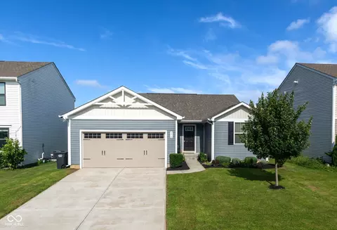 356 Traditions Pass, Greenwood, IN 46143