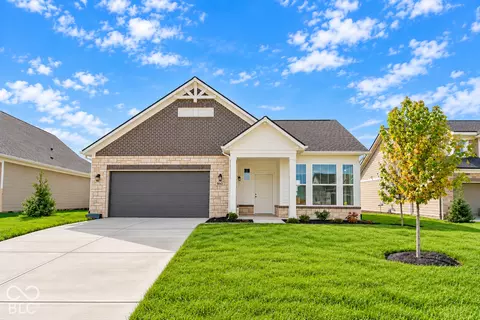8865 Constitution Trl, Brownsburg, IN 46112
