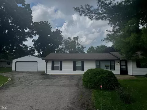 4153 Allen Dr, Brownsburg, IN 46112