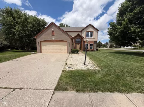 3502 Waterstone Dr, Indianapolis, IN 46268