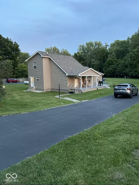 5015 E 400 N, Shelbyville, IN 46176