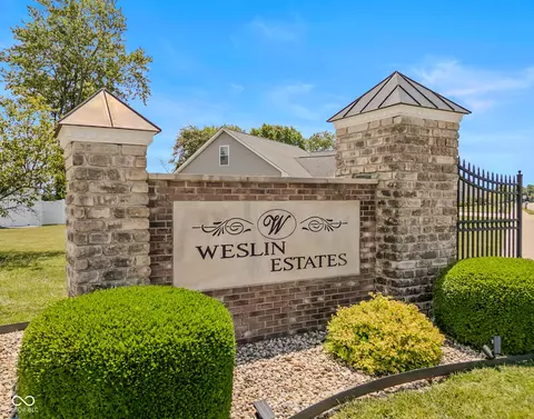 1967 Austin James Ln, Seymour, IN 47274