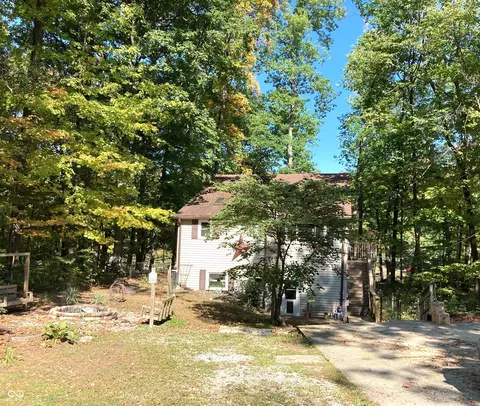 764 W Hinshaw Dr, Nineveh, IN 46164