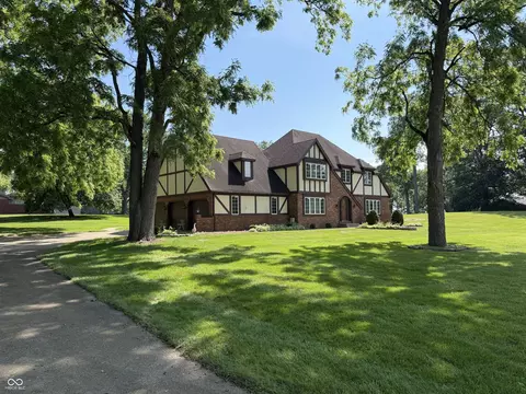 Exterior - 231 E Us Highway 36, Pendleton, IN 46064 photo 10 of 23