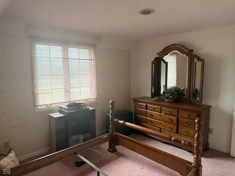 Bedroom - 231 E Us Highway 36, Pendleton, IN 46064 photo 7 of 9