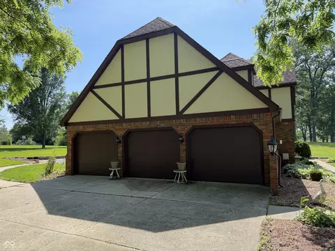 Exterior - 231 E Us Highway 36, Pendleton, IN 46064 photo 8 of 23