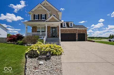13815 N Honey Creek Dr, Camby, IN 46113