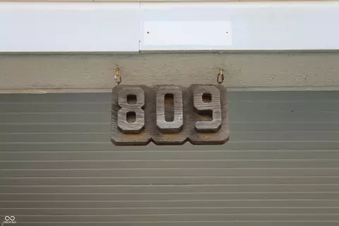 809 N Blish St, Seymour, IN 47274