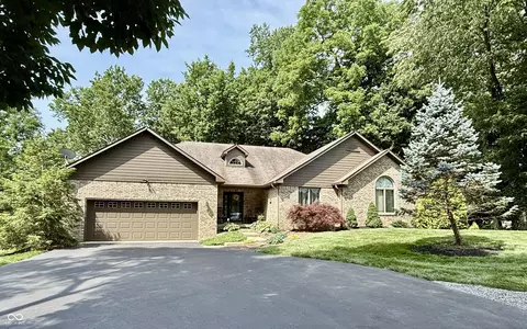 4445 W Pitcher Dr, Trafalgar, IN 46181