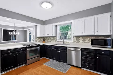 Kitchen - 12800 Wembly Rd, Carmel, IN 46033 photo 2 of 3