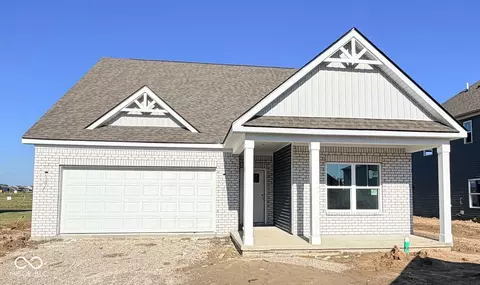 2762 Muirfield St, Franklin, IN 46131