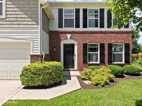 8682 N Dresden Dr, Mccordsville, IN 46055