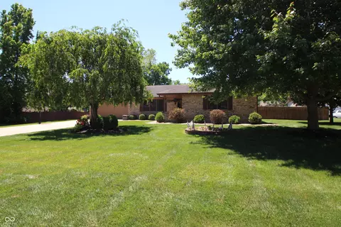 4475 Tattersall Dr, Plainfield, IN 46168