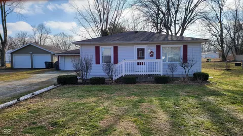 3151 W 18th St, Anderson, IN 46011