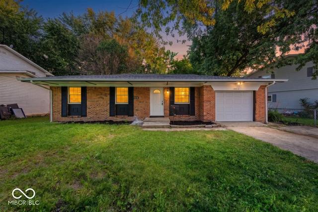 10016 Meadowlark Mnr, Indianapolis, IN 46235