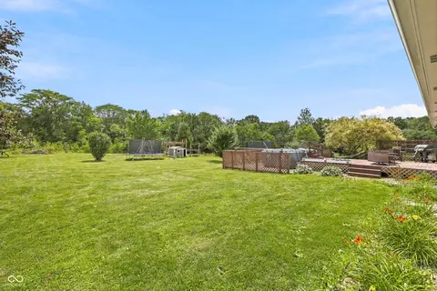 Exterior - 25541 Scherer Ave, Arcadia, IN 46030 photo 7 of 11