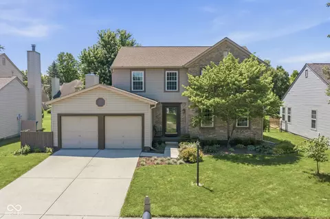 8897 Tanner Dr, Fishers, IN 46038
