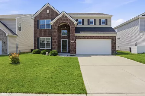 5773 Blue Sky Dr, Whitestown, IN 46075